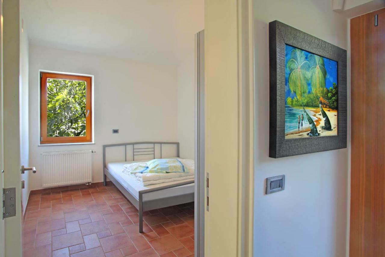 Spacious Villa In Parecag With A Swimming Pool Sečovlje Eksteriør billede