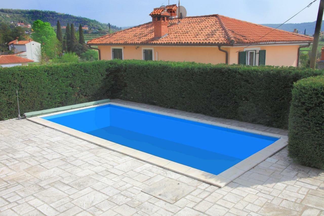 Spacious Villa In Parecag With A Swimming Pool Sečovlje Eksteriør billede